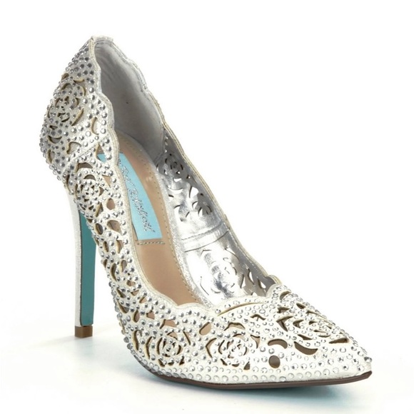Betsey Johnson Blue By Elsa Evening Pumps - Picture 2 of 4